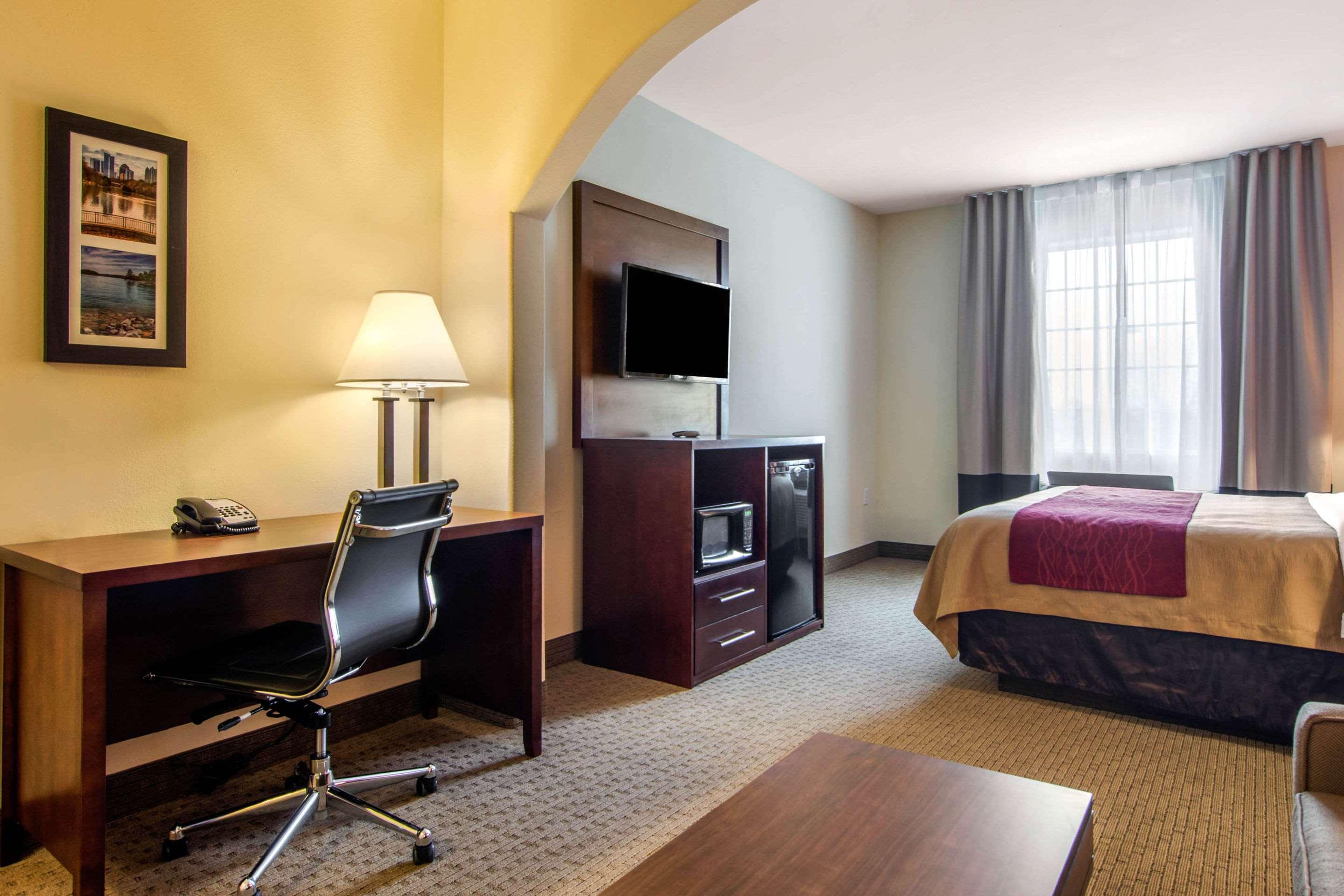 Comfort Inn & Suites Вилла-Рика Экстерьер фото