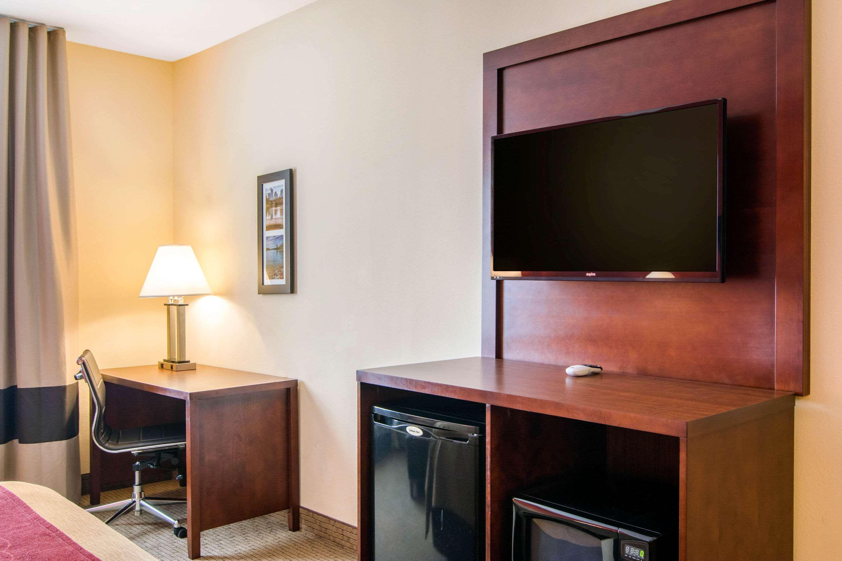 Comfort Inn & Suites Вилла-Рика Экстерьер фото