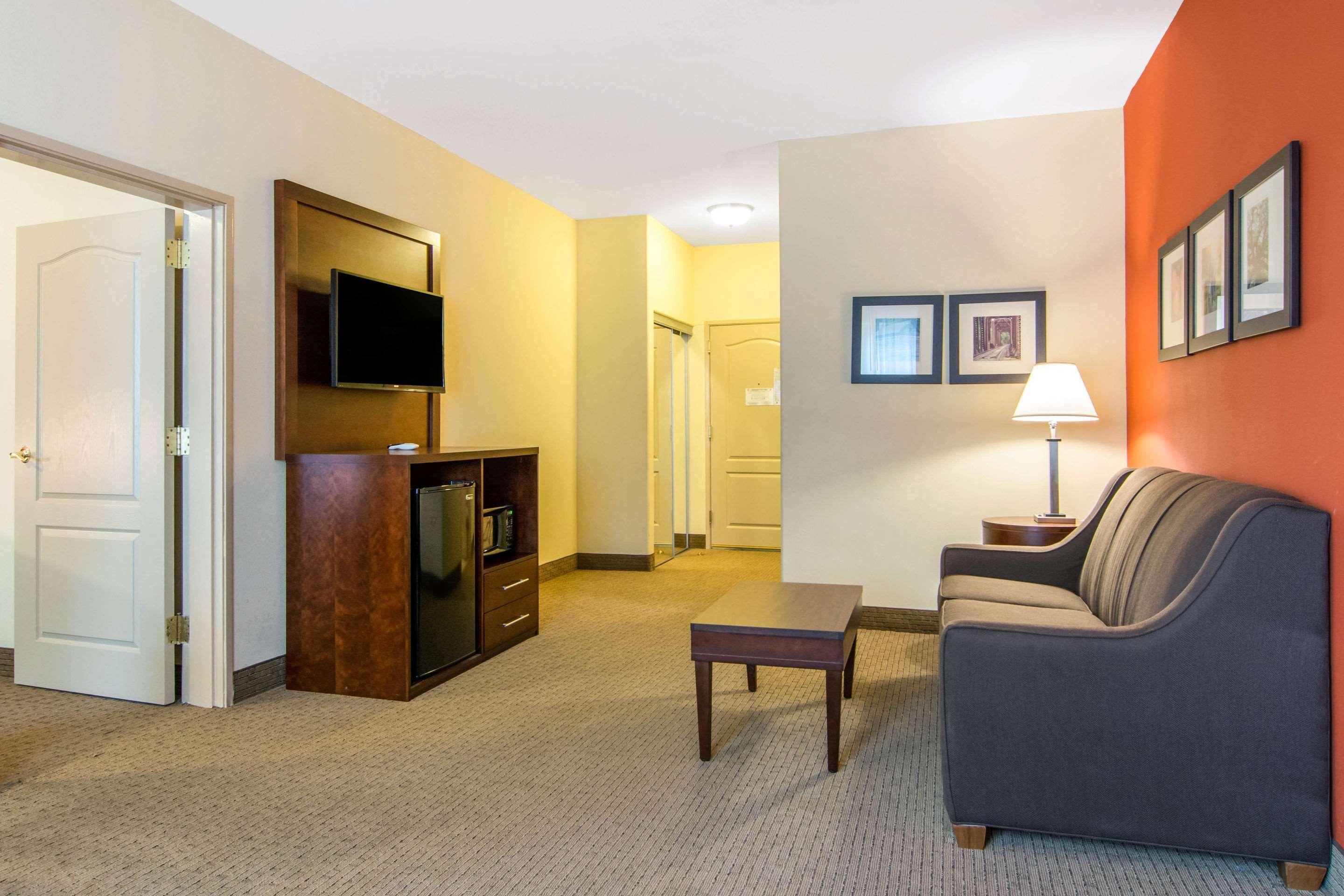 Comfort Inn & Suites Вилла-Рика Экстерьер фото